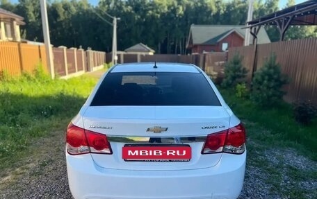 Chevrolet Cruze II, 2010 год, 410 000 рублей, 4 фотография