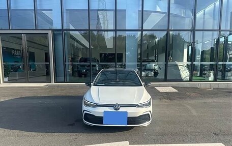 Volkswagen Golf VIII, 2021 год, 1 300 777 рублей, 2 фотография