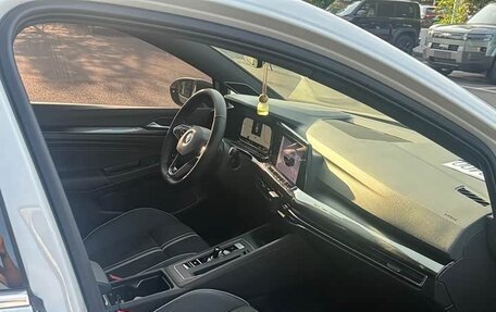 Volkswagen Golf VIII, 2021 год, 1 300 777 рублей, 8 фотография