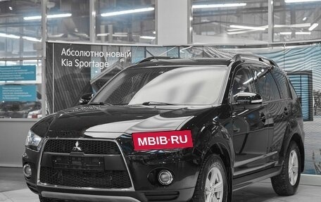 Mitsubishi Outlander III рестайлинг 3, 2012 год, 899 000 рублей, 1 фотография