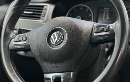 Volkswagen Jetta VI, 2017 год, 1 550 000 рублей, 2 фотография