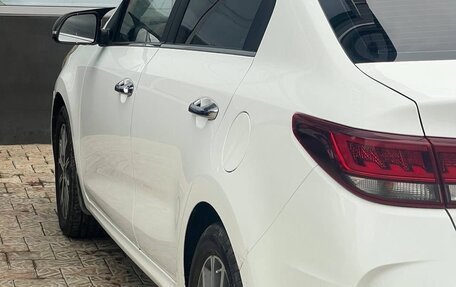 KIA Rio IV, 2021 год, 1 370 000 рублей, 3 фотография