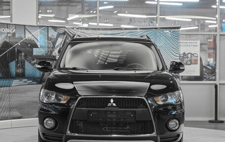 Mitsubishi Outlander III рестайлинг 3, 2012 год, 899 000 рублей, 2 фотография