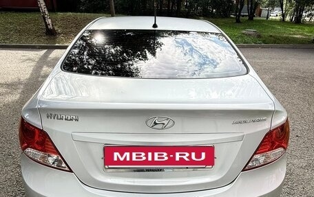 Hyundai Solaris II рестайлинг, 2013 год, 850 000 рублей, 5 фотография