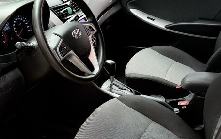 Hyundai Solaris II рестайлинг, 2013 год, 850 000 рублей, 13 фотография