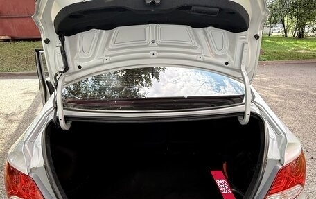 Hyundai Solaris II рестайлинг, 2013 год, 850 000 рублей, 8 фотография