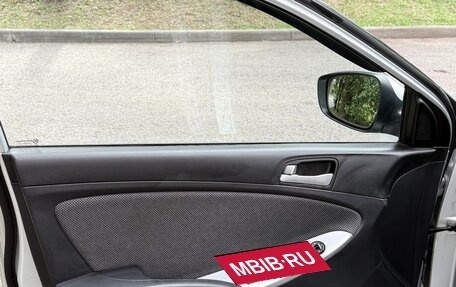 Hyundai Solaris II рестайлинг, 2013 год, 850 000 рублей, 15 фотография