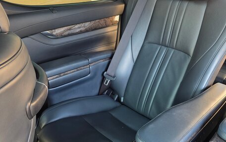 Toyota Alphard III, 2018 год, 3 950 000 рублей, 19 фотография
