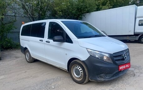 Mercedes-Benz Vito, 2015 год, 2 050 000 рублей, 2 фотография