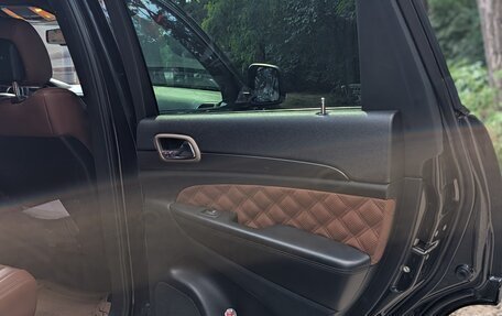 Jeep Grand Cherokee, 2013 год, 2 000 000 рублей, 13 фотография