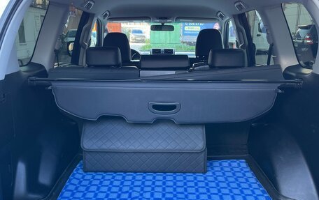 Toyota Land Cruiser Prado 150 рестайлинг 2, 2013 год, 3 700 000 рублей, 9 фотография