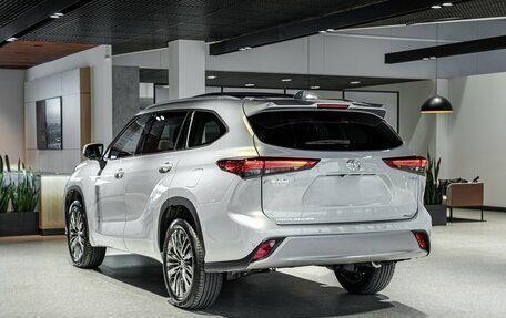 Toyota Highlander, 2026 год, 5 690 000 рублей, 7 фотография
