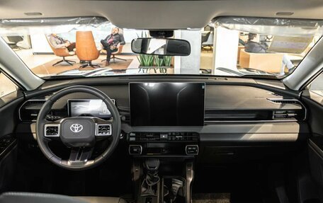 Toyota RAV4, 2026 год, 4 490 000 рублей, 11 фотография