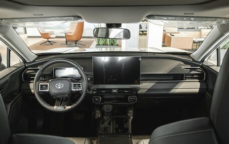 Toyota RAV4, 2026 год, 4 480 000 рублей, 13 фотография