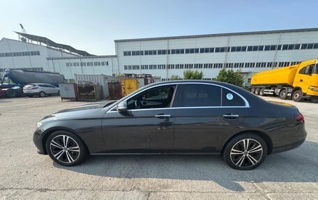 Mercedes-Benz E-Класс, 2021 год, 4 500 000 рублей, 5 фотография