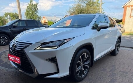 Lexus RX IV рестайлинг, 2016 год, 3 590 000 рублей, 4 фотография
