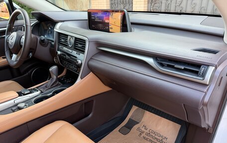 Lexus RX IV рестайлинг, 2016 год, 3 590 000 рублей, 39 фотография