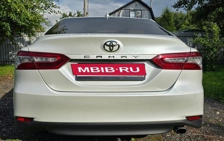 Toyota Camry, 2019 год, 2 900 000 рублей, 3 фотография