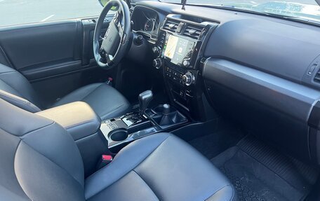 Toyota 4Runner V, 2021 год, 6 900 000 рублей, 10 фотография