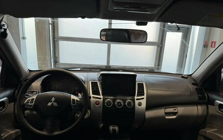 Mitsubishi Pajero Sport II рестайлинг, 2014 год, 1 990 000 рублей, 15 фотография