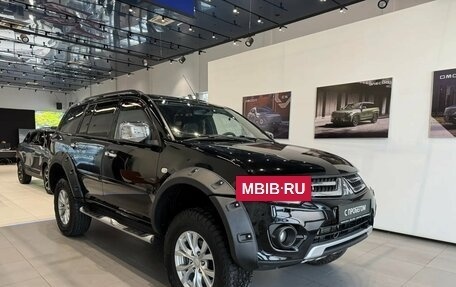 Mitsubishi Pajero Sport II рестайлинг, 2014 год, 1 990 000 рублей, 3 фотография