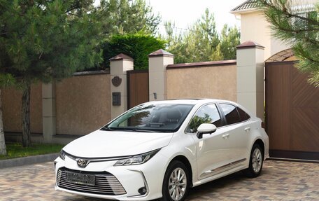 Toyota Corolla, 2022 год, 1 740 000 рублей, 1 фотография