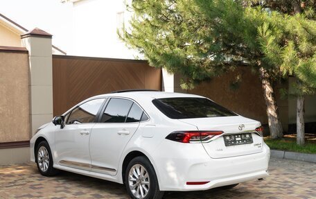 Toyota Corolla, 2022 год, 1 740 000 рублей, 3 фотография