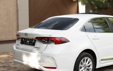 Toyota Corolla, 2022 год, 1 740 000 рублей, 10 фотография