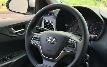 Hyundai Solaris II рестайлинг, 2019 год, 1 050 000 рублей, 15 фотография