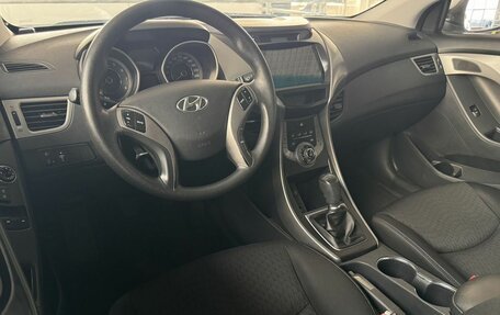 Hyundai Elantra V, 2013 год, 880 000 рублей, 17 фотография