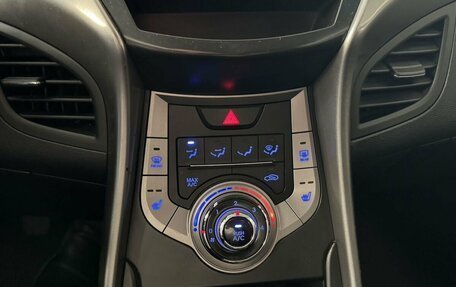 Hyundai Elantra V, 2013 год, 880 000 рублей, 15 фотография