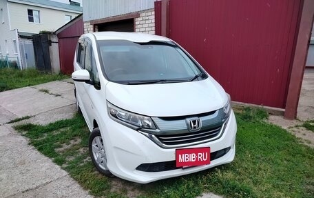 Honda Freed II, 2017 год, 1 670 000 рублей, 2 фотография