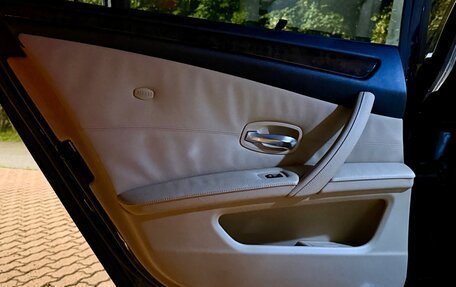 BMW 5 серия, 2008 год, 1 050 000 рублей, 13 фотография