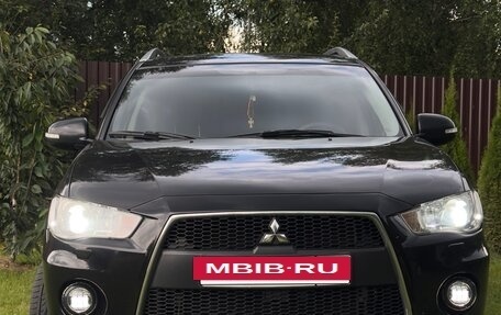 Mitsubishi Outlander III рестайлинг 3, 2011 год, 1 190 000 рублей, 3 фотография