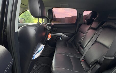 Mitsubishi Outlander III рестайлинг 3, 2011 год, 1 190 000 рублей, 9 фотография