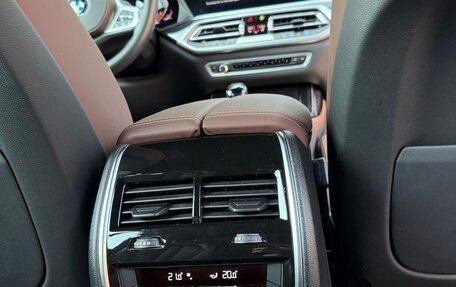 BMW X7, 2021 год, 10 990 000 рублей, 14 фотография