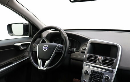 Volvo XC60 II, 2017 год, 2 890 000 рублей, 10 фотография