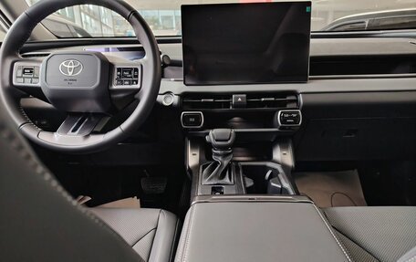 Toyota RAV4, 2026 год, 4 600 000 рублей, 17 фотография
