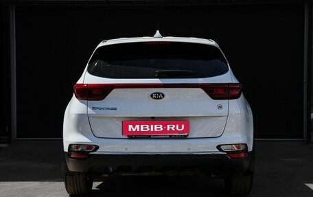 KIA Sportage IV рестайлинг, 2020 год, 2 400 000 рублей, 5 фотография