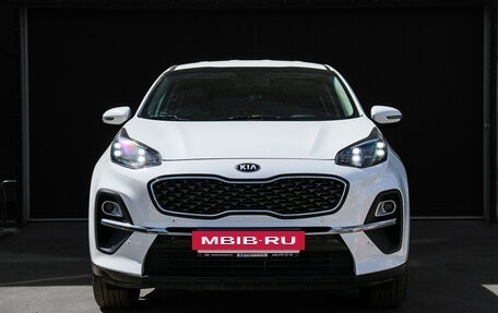 KIA Sportage IV рестайлинг, 2020 год, 2 400 000 рублей, 2 фотография