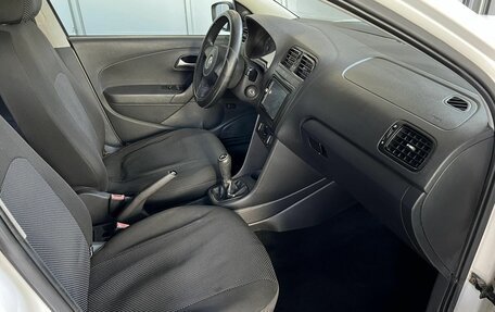 Volkswagen Polo VI (EU Market), 2011 год, 500 000 рублей, 8 фотография