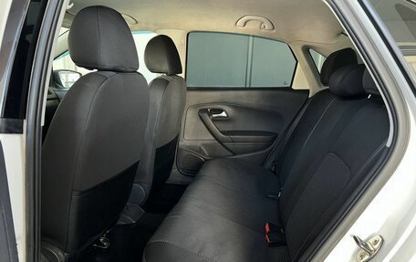Volkswagen Polo VI (EU Market), 2011 год, 500 000 рублей, 11 фотография