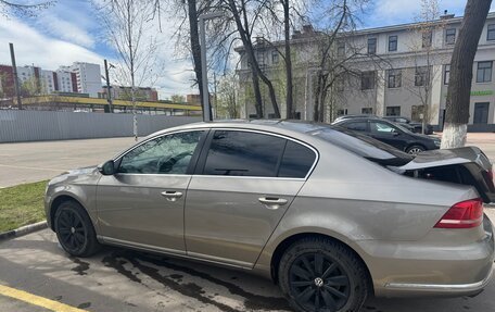 Volkswagen Passat B7, 2013 год, 1 050 000 рублей, 3 фотография