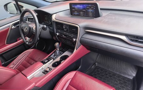 Lexus RX IV рестайлинг, 2018 год, 3 799 000 рублей, 11 фотография