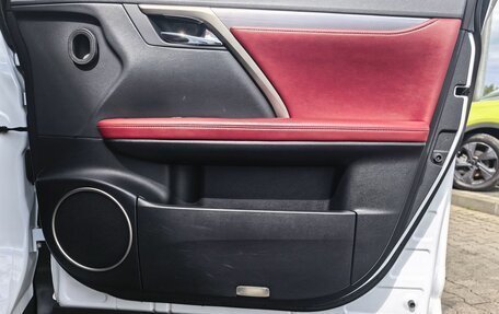 Lexus RX IV рестайлинг, 2018 год, 3 799 000 рублей, 13 фотография