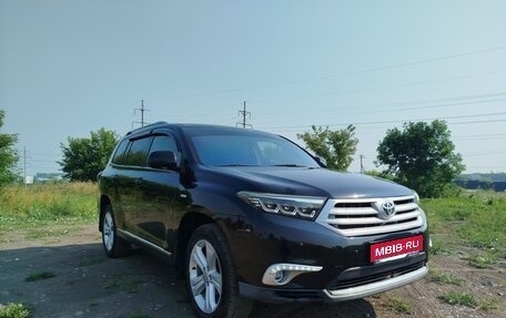 Toyota Highlander III, 2013 год, 2 200 000 рублей, 1 фотография