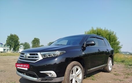 Toyota Highlander III, 2013 год, 2 200 000 рублей, 3 фотография