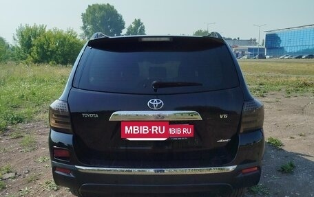 Toyota Highlander III, 2013 год, 2 200 000 рублей, 5 фотография