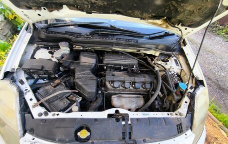 Honda Stream I рестайлинг, 2001 год, 250 000 рублей, 7 фотография