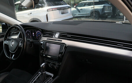 Volkswagen Passat B8 рестайлинг, 2015 год, 1 800 000 рублей, 9 фотография
